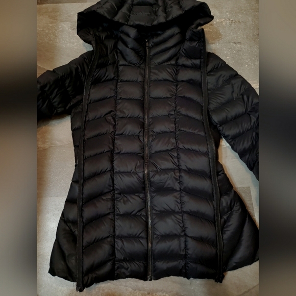 Soia & Kyo short puffer jacket / coat. Down & feather. Black. Hooded. Size S. - Picture 2 of 10